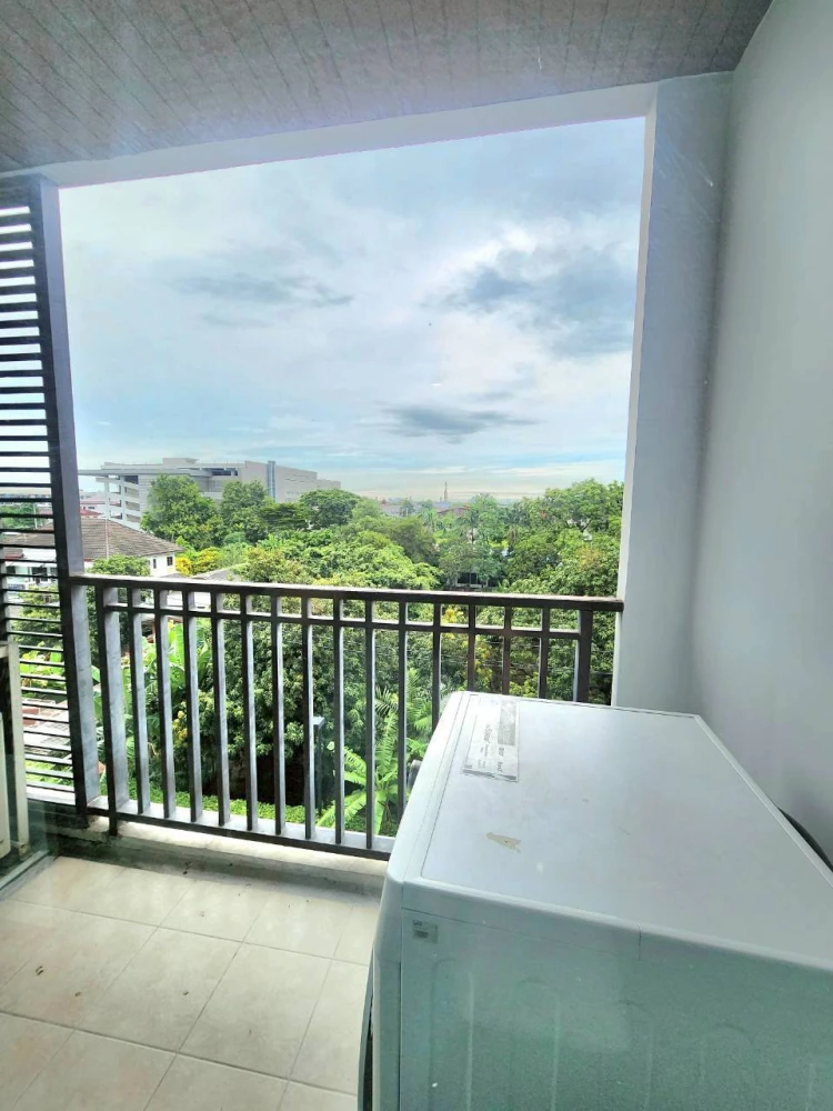 Condo for rent at Baan Navatara, fully furnished, pool view, move now, don't hesitate !!