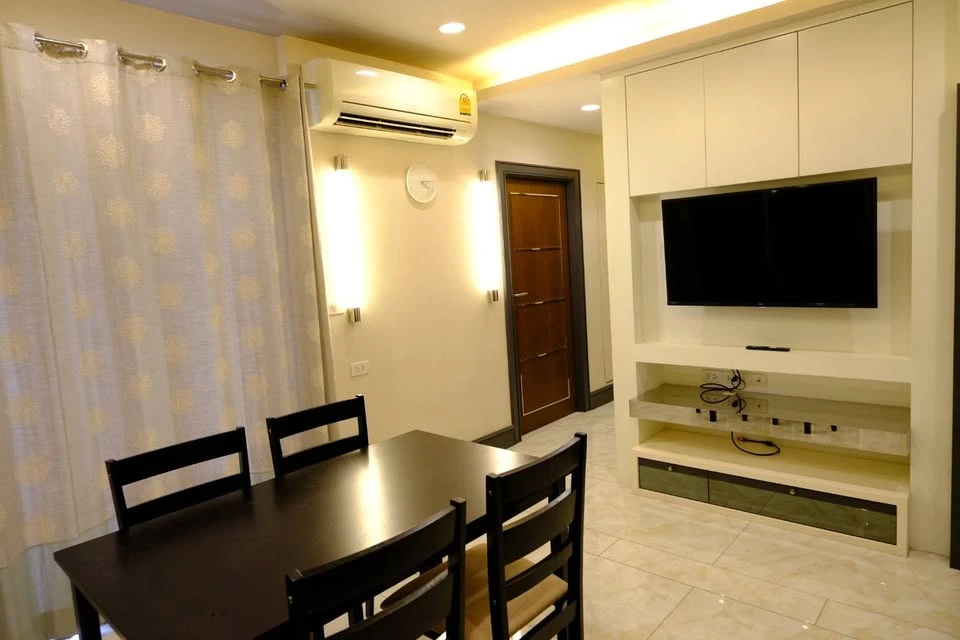 For rent/sale!! Condo Pathumwan Resort, 10th floor, corner room, beautiful room, good location, convenient transportation, don't miss it!!