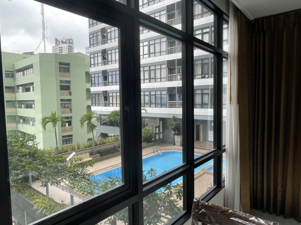 Condo for rent at Phayathai Place, corner room with privacy, comes with a special price. Hurry and reserve now, don't miss out!