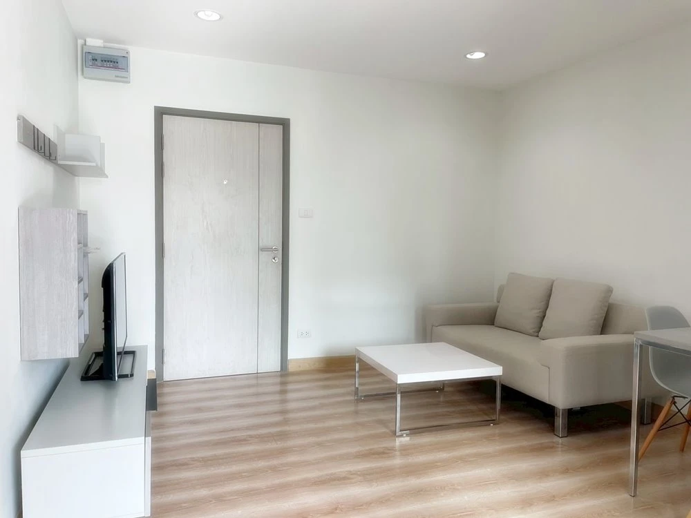 For rent!! Condo Premio Fresco 2nd floor, fully furnished, ready to move in immediately, don't miss it!!