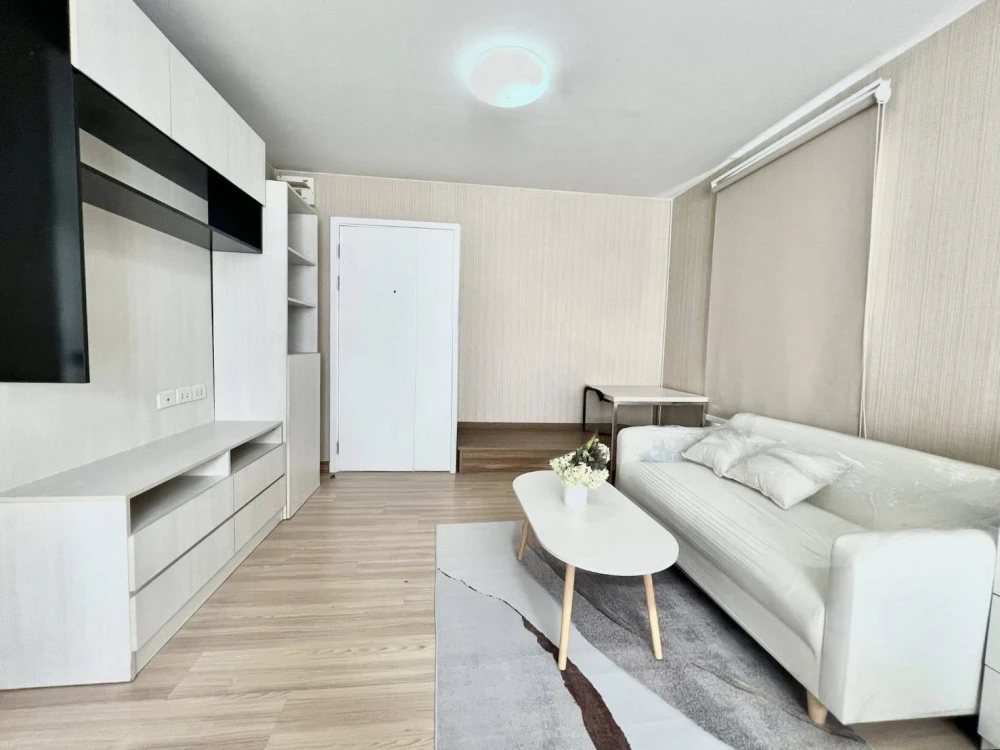 Condo for rent, Plum Phaholyothin 89. Nice room, fully furnished, affordable price. Book now!