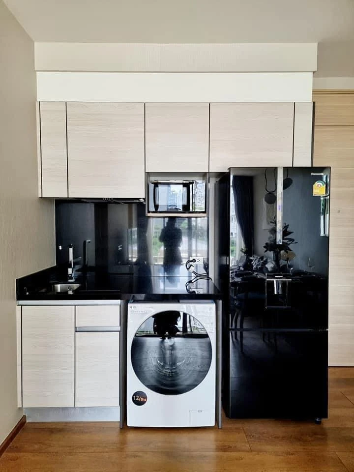 Condo for rent, Park 24, good location, convenient transportation, ready to book, don't wait.