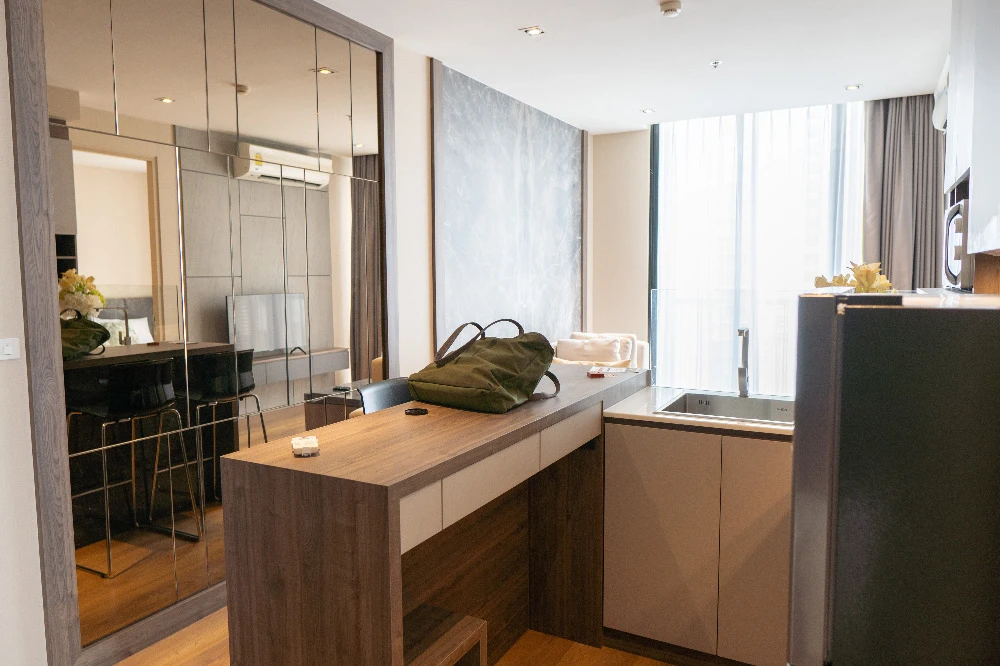 For rent!! Condo Park 24 Origin Phrom Phong, a condo in the city center, 24th floor, full facilities, ready to move in, book now!!