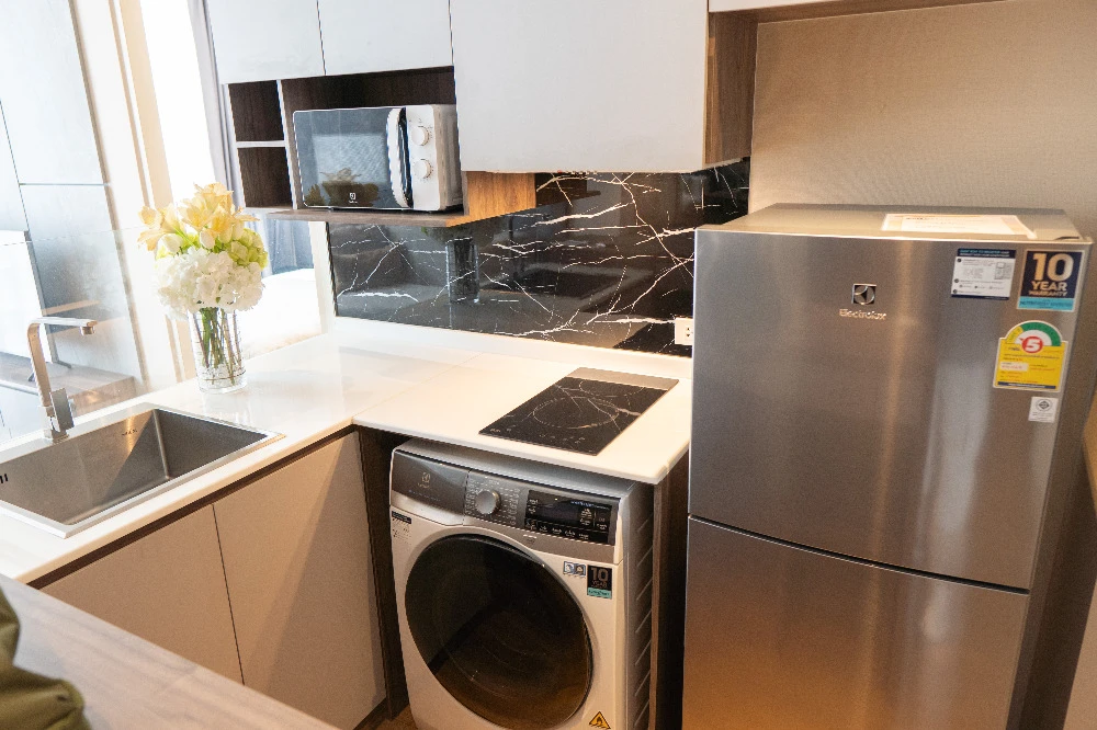 For rent!! Condo Park 24 Origin Phrom Phong, a condo in the city center, 24th floor, full facilities, ready to move in, book now!!