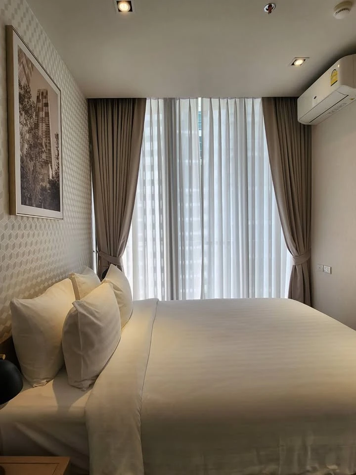 For rent Condo Park 24 Origin Phrom Phong, a luxury condo in the heart of the city. Beautiful room, fully furnished, ready to move in. Don't miss it!!
