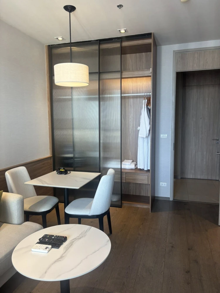 For rent!! Condo Park 24 Origin Phrom Phong, 22nd floor, Building 5, fully furnished, convenient transportation, good price, don't miss it!!