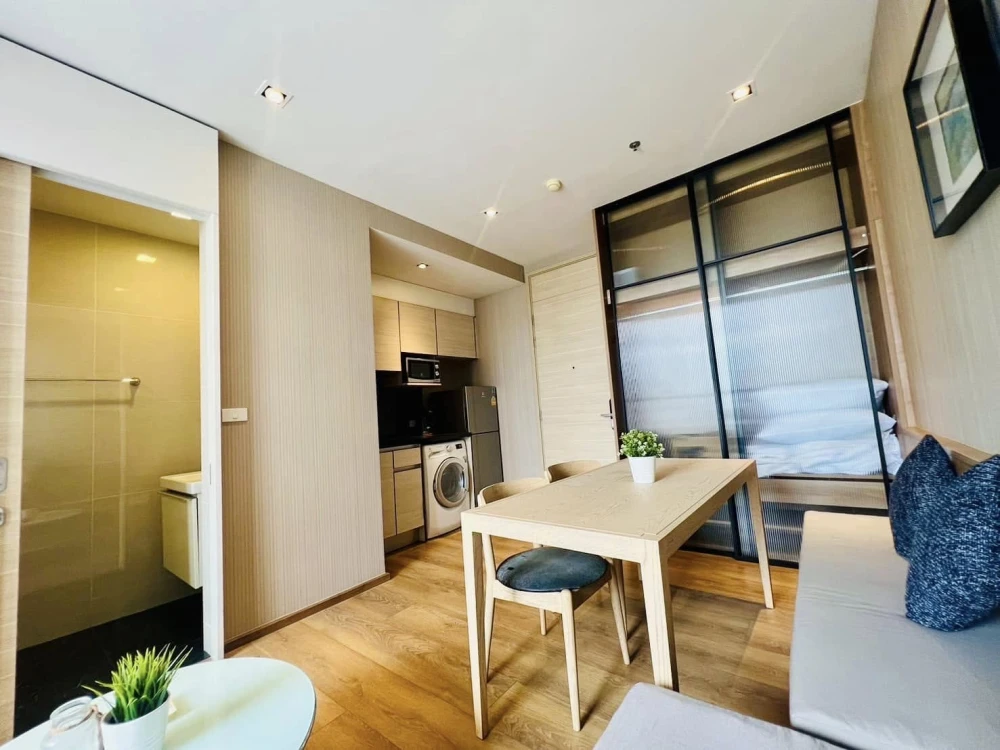 Condo for rent, Park 24 Origin Phrom Phong, nice room, complete with furniture and electrical appliances. Hurry to reserve.