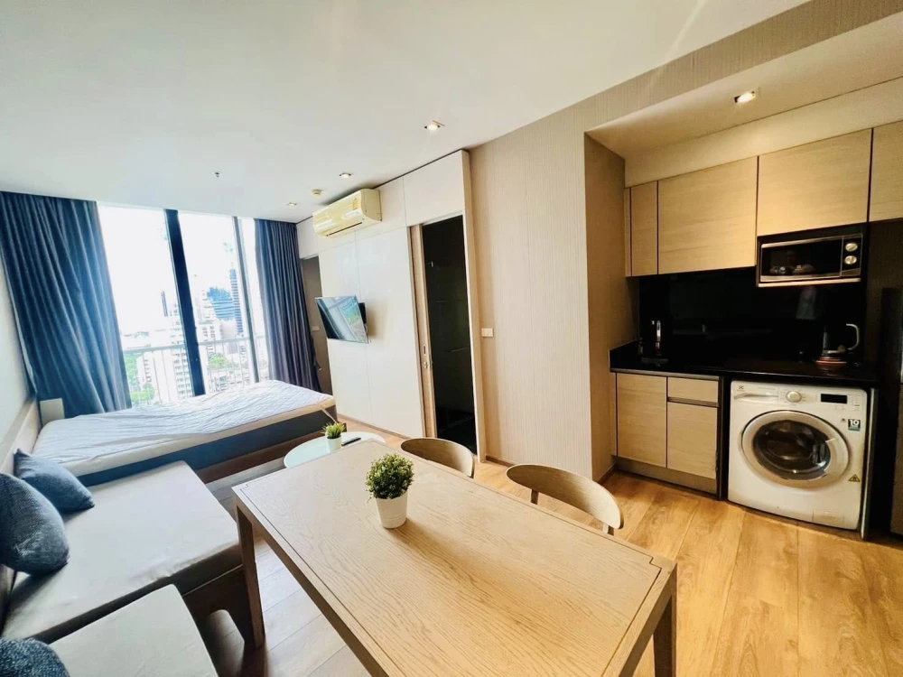 Condo for rent, Park 24 Origin Phrom Phong, nice room, complete with furniture and electrical appliances. Hurry to reserve.
