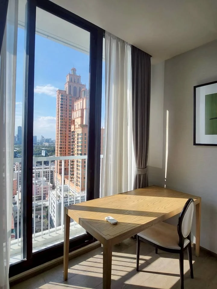 Condo for rent, Park 24 Origin Phrom Phong, beautiful room, fully furnished.