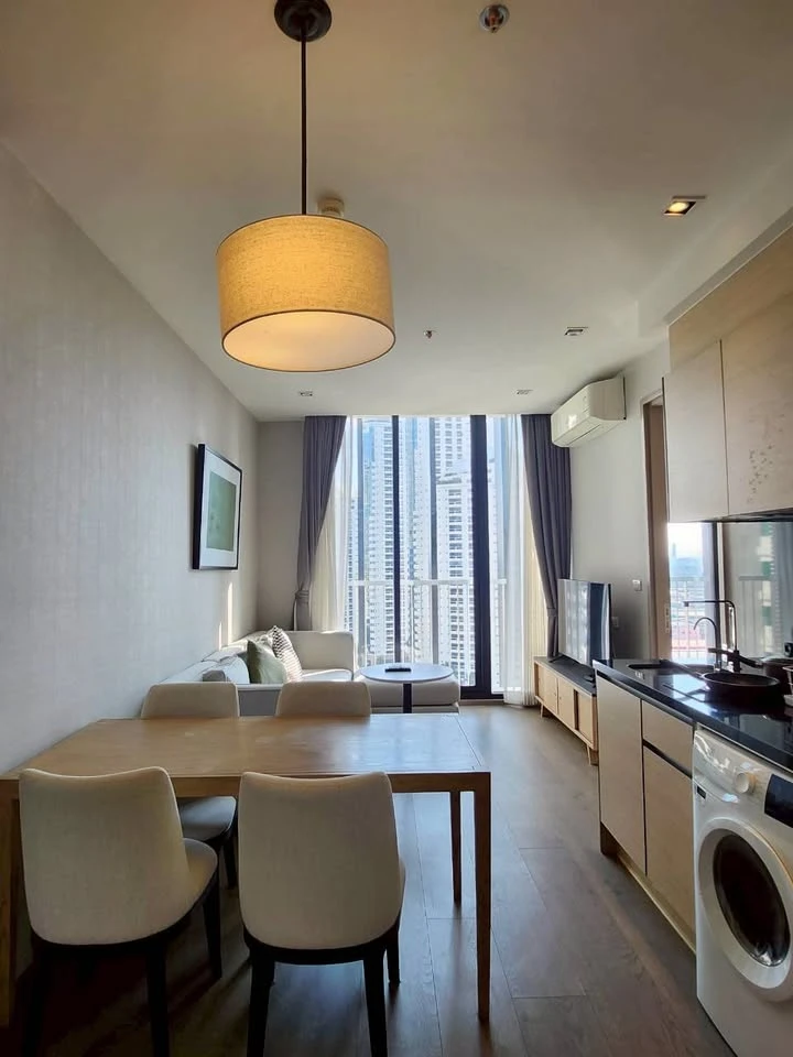 Condo for rent, Park 24 Origin Phrom Phong, beautiful room, fully furnished.