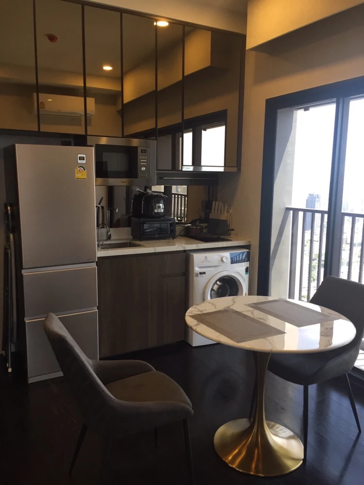 Condo for rent! Park Origin Thonglor, 49th floor, Building B. Fully furnished, ready to move in. Reserve now!!
