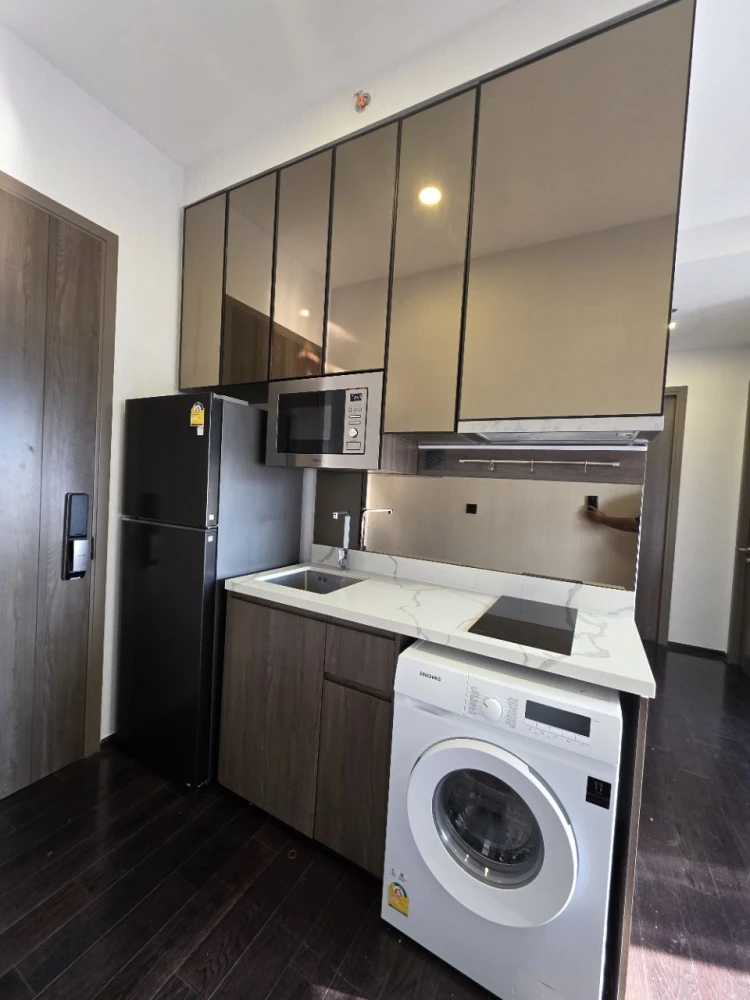 Condo for rent, Park Origin Thonglor. Great location, easy access to transportation. Book now!!