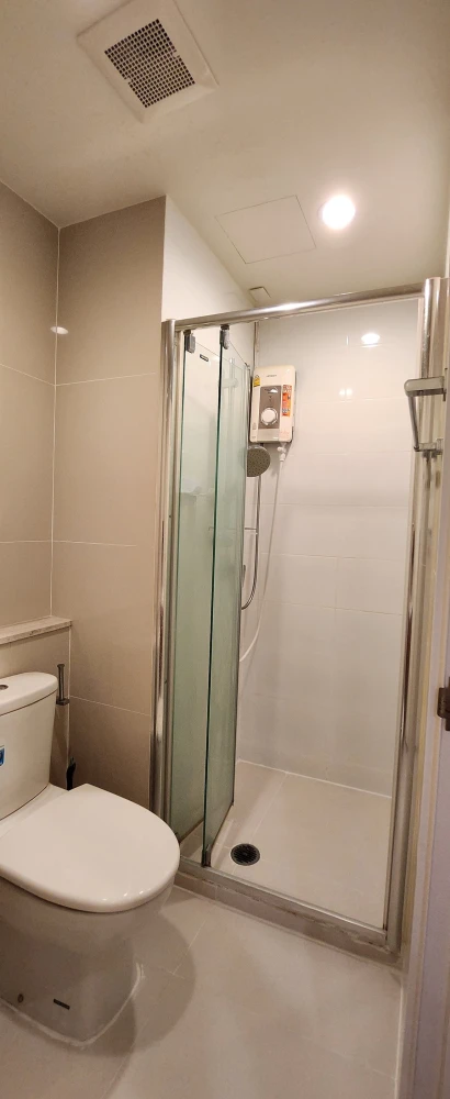 For rent!! Condo Fuse Chan-Sathorn, 22nd floor, wide balcony, beautiful view, very beautiful room, just bring your bags and move in, don't miss it!!
