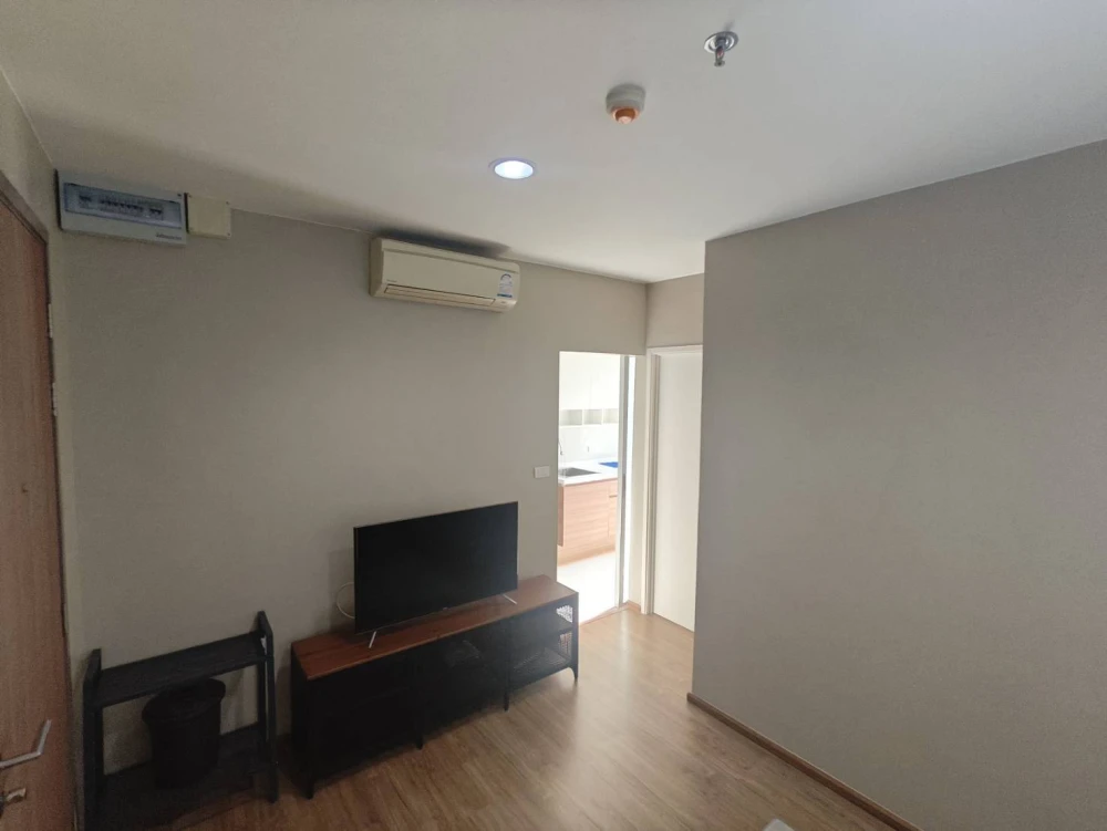 For rent!! Condo Fuse Chan-Sathorn (corner room), new room, complete with furniture and electrical appliances, ready to move in, don't miss it!!