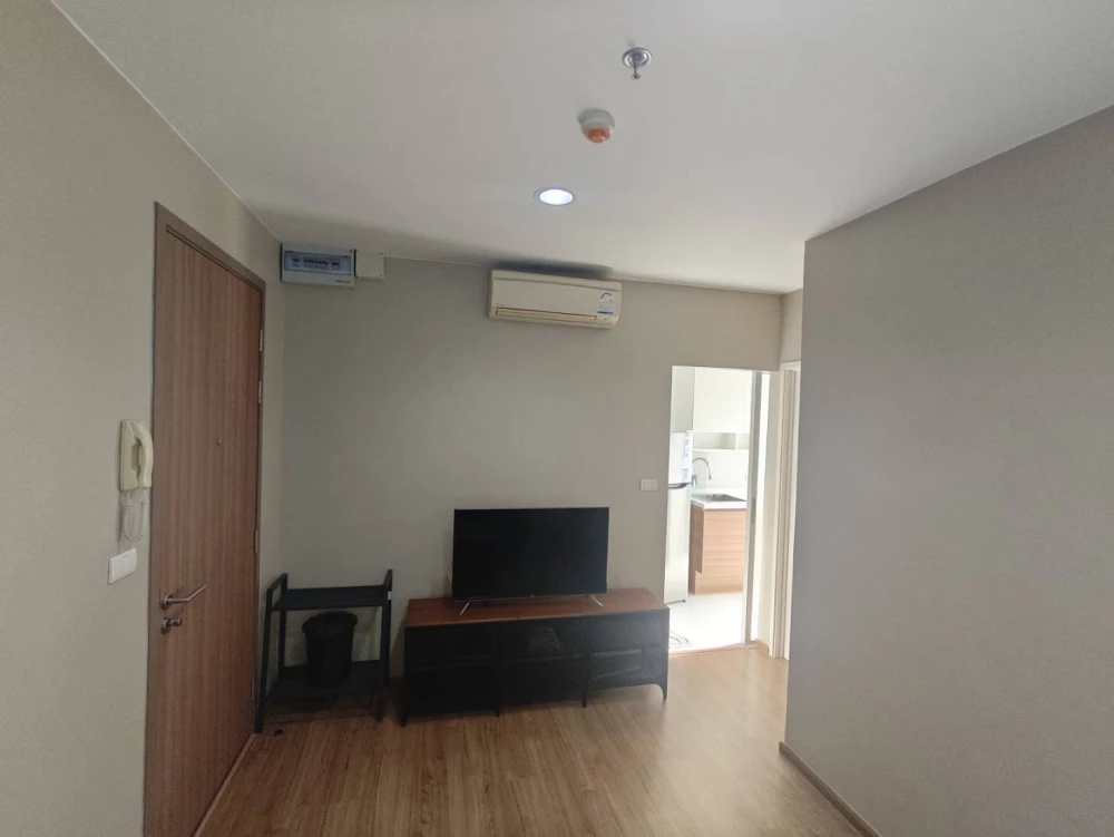 For rent!! Condo Fuse Chan-Sathorn (corner room), new room, complete with furniture and electrical appliances, ready to move in, don't miss it!!