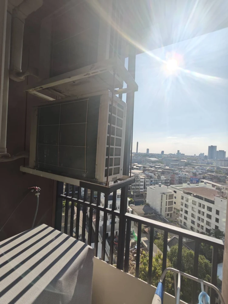 For rent!! Condo Fuse Chan-Sathorn (corner room), new room, complete with furniture and electrical appliances, ready to move in, don't miss it!!