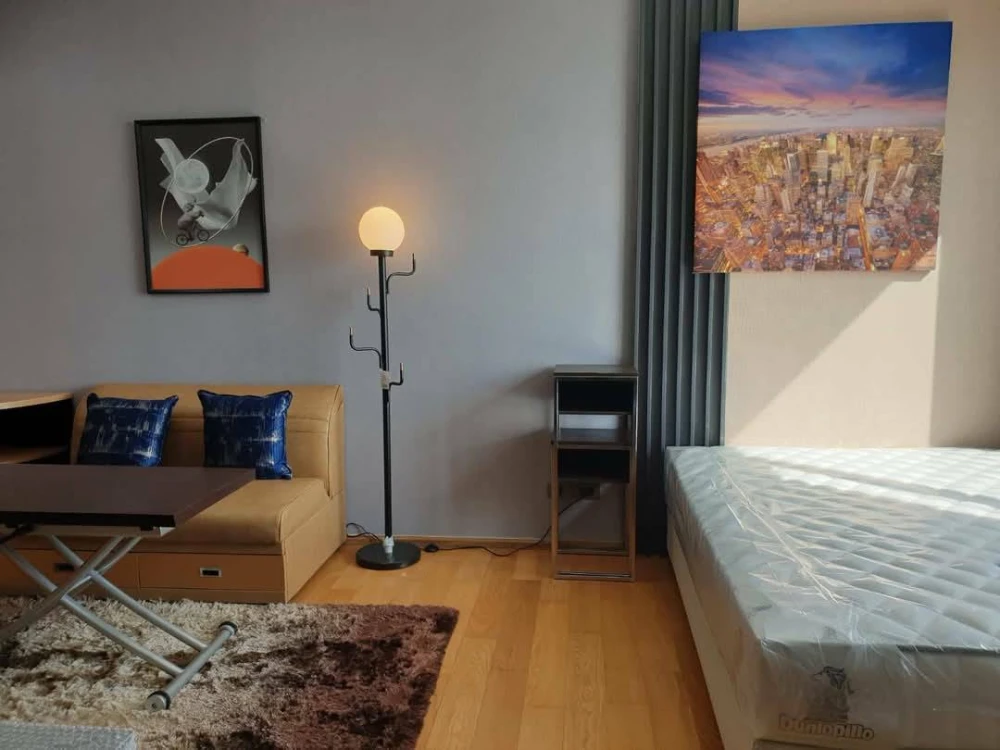 For rent!! Condo Fuse Sathorn-Taksin, fully furnished, just bring your bags and move in. Hurry up and book now!!