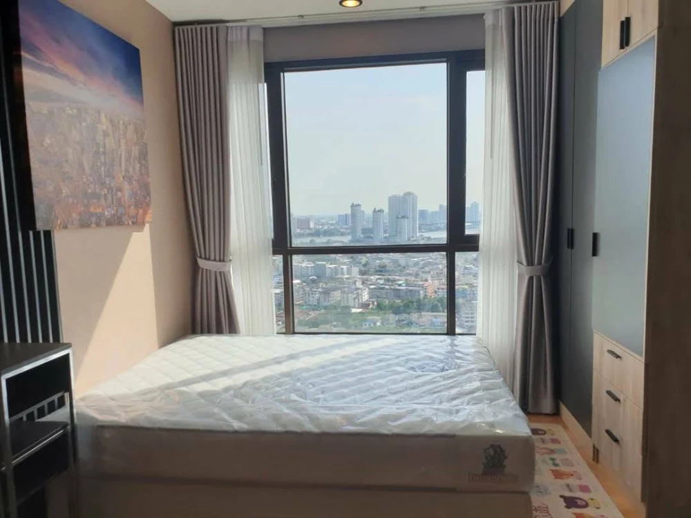 For rent!! Condo Fuse Sathorn-Taksin, fully furnished, just bring your bags and move in. Hurry up and book now!!
