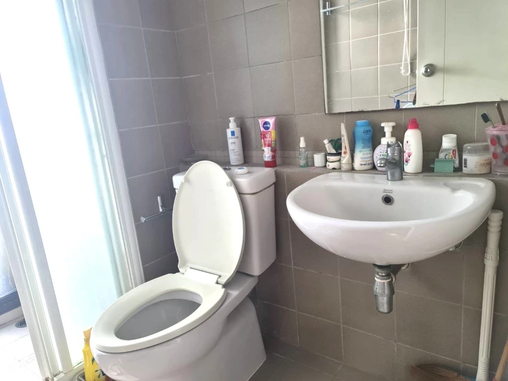 For rent!! Condo Fuse Mobius Ramkhamhaeng Station, 15th floor, swimming pool view, beautiful room, move in with your bags, don't miss out!!