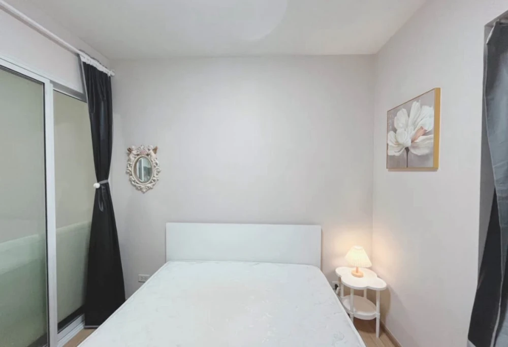 Condo for rent, Fuse Mobius Ramkhamhaeng Station, Building A, 7th floor, pool view, ready to move in. Don't hesitate, book now!