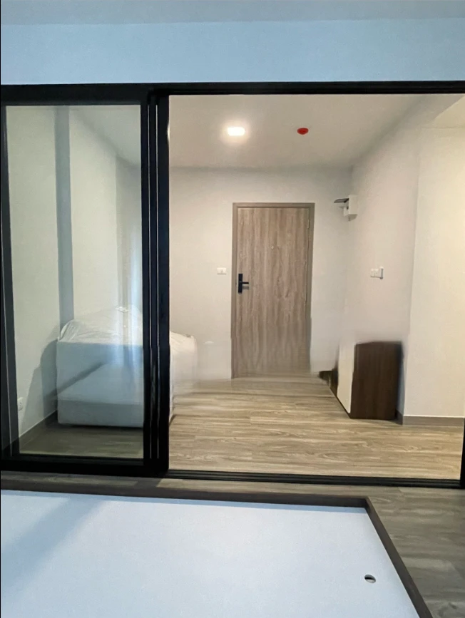 For rent!! Condo Monte Rangsit, 3rd floor, Building B, swimming pool view, beautiful room, fully furnished, ready to move in, don't miss it!!