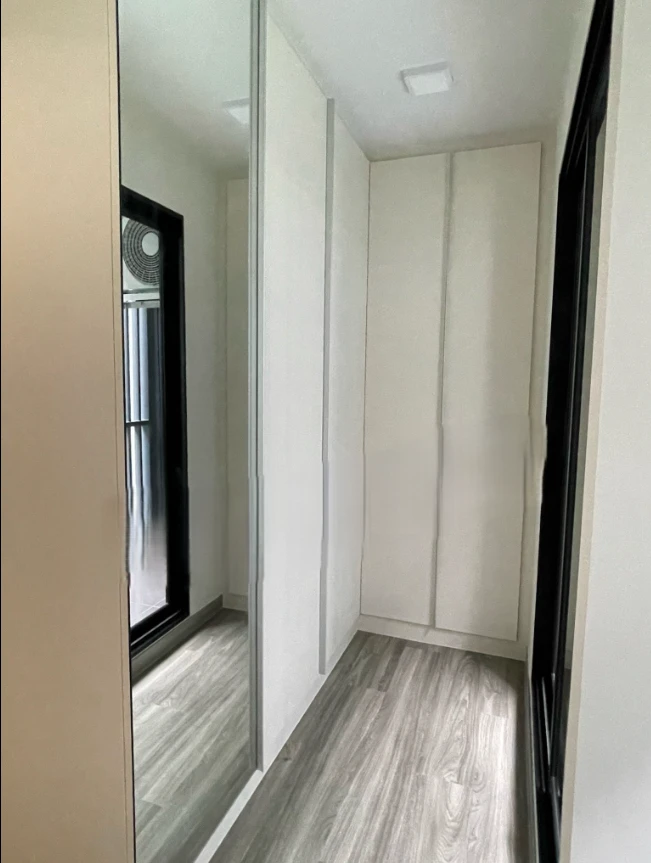 For rent!! Condo Monte Rangsit, 3rd floor, Building B, swimming pool view, beautiful room, fully furnished, ready to move in, don't miss it!!