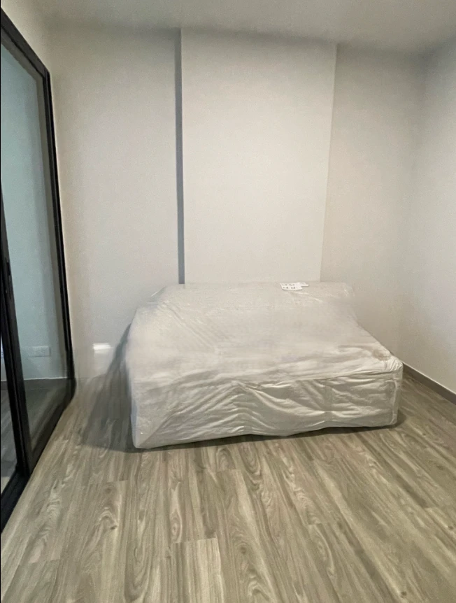 For rent!! Condo Monte Rangsit, 3rd floor, Building B, swimming pool view, beautiful room, fully furnished, ready to move in, don't miss it!!