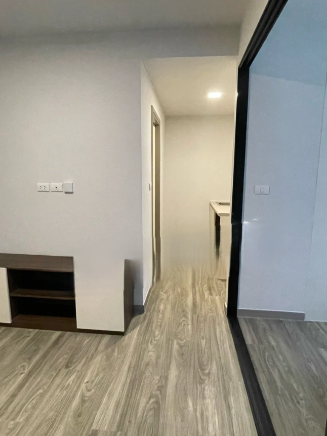 For rent!! Condo Monte Rangsit, 3rd floor, Building B, swimming pool view, beautiful room, fully furnished, ready to move in, don't miss it!!