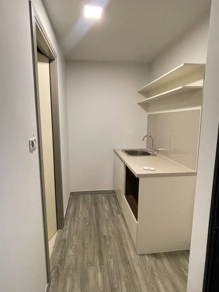 For rent!! Condo Monte Rangsit, 5th floor, Building B, swimming pool view, fully furnished, ready to move in, hurry up and book now!!