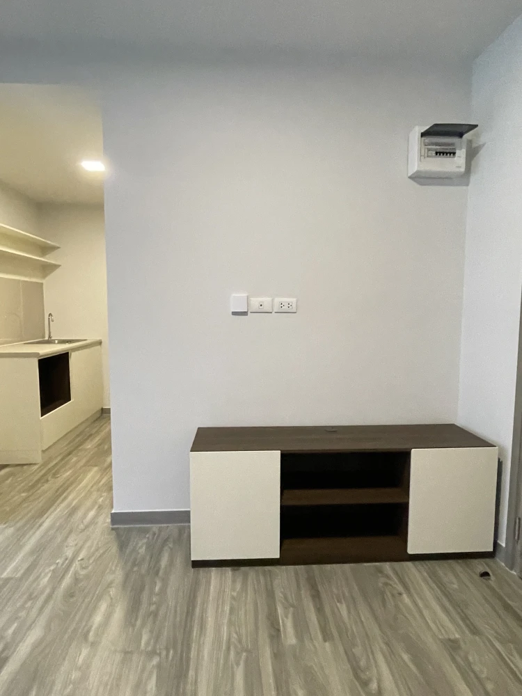 For rent!! Condo Monte Rangsit, 7th floor, Building B, swimming pool view, beautiful room, fully furnished, ready to move in, don't miss it!!