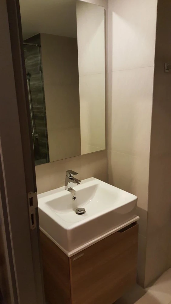 For rent!! Condo Maestro 02 Ruamrudee, beautiful room, fully furnished, very livable, don't miss it!!