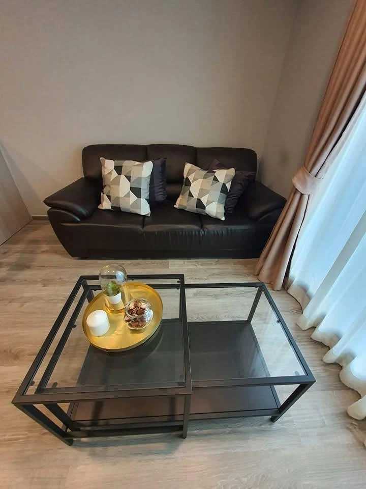 Condo for rent, Maestro 19, large, comfortable room, comes with plenty of usable space, complete in one place. Come reserve now, don't miss out.