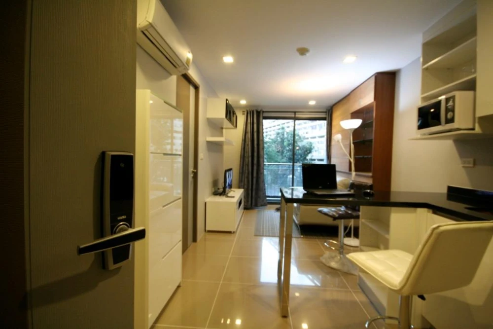 For rent!! Mirage Sukhumvit 27 Condo, 3rd floor, beautiful room, fully furnished, ready to move in! Reserve now!!