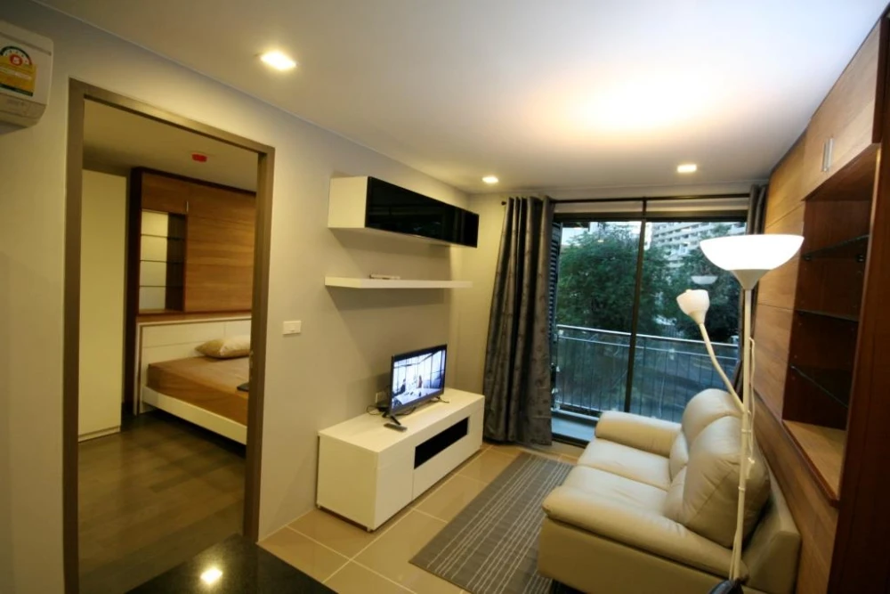 For rent!! Mirage Sukhumvit 27 Condo, 3rd floor, beautiful room, fully furnished, ready to move in! Reserve now!!