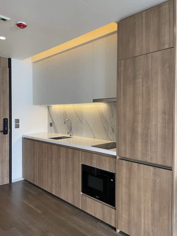 For rent!! Condo Muniq Sukhumvit 23, 20th floor, open view, beautiful room, fully furnished, convenient transportation, don't miss it!!
