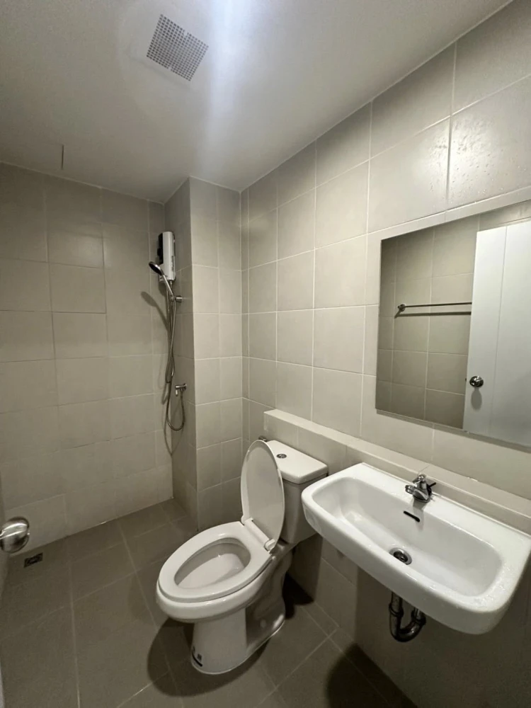 Condo for rent, On Nut-Rama 9, ready to move in, furnished, just bring your bags!!!