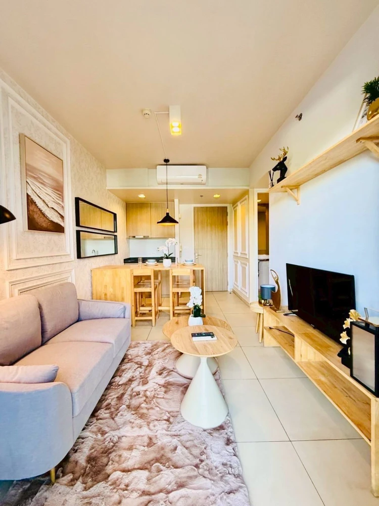 Condo for rent, Unixx South Pattaya, high floor, ready to move in, fully furnished, reserve now!