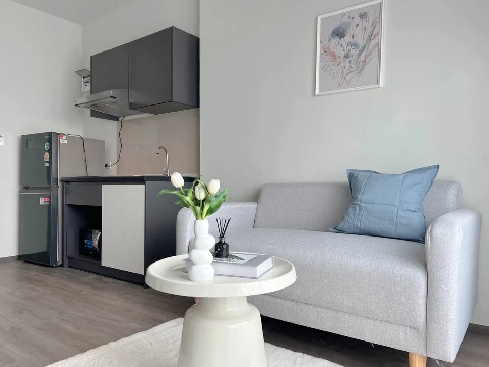 For rent!! Rich Point Condo at BTS Wutthakat, 21st floor, beautiful room, fully furnished, ready to move in. Reserve now!!