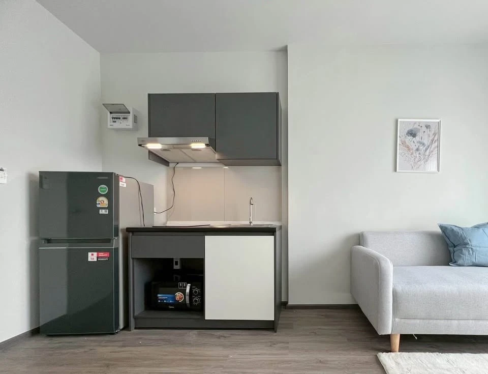 For rent!! Rich Point Condo at BTS Wutthakat, 21st floor, beautiful room, fully furnished, ready to move in. Reserve now!!