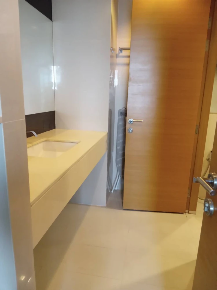 Condo for rent, Rhythm Ratchada-Huay Kwang, beautiful room, high floor, near MRT, easy to travel, don't wait!