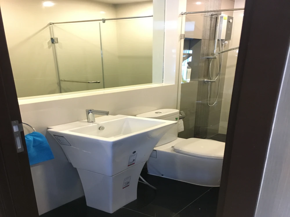 Condo for rent, Rhythm Sathorn - Narathiwat, beautiful room, clean, spacious, ready to move in.
