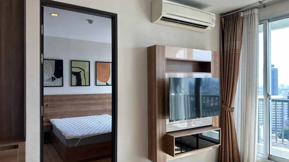 For rent!! Condo Rhythm Sathorn, 25th floor, Building N, fully furnished, ready to move in, don't miss it!!