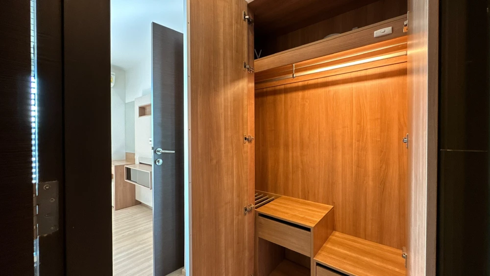 For rent!! Condo Rhythm Sathorn, 25th floor, Building N, fully furnished, ready to move in, don't miss it!!