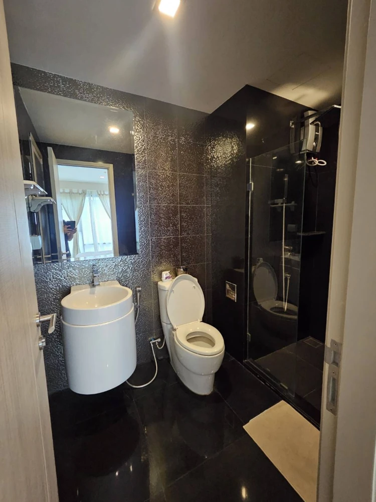 ให้เช่า!! คอนโด ริทึ่ม สุขุมวิท 36-38 ชั้น 7 สิ่งอำนวยความสะดวกครบครัน พร้อมเข้าอยู่ รีบจองเลย!!