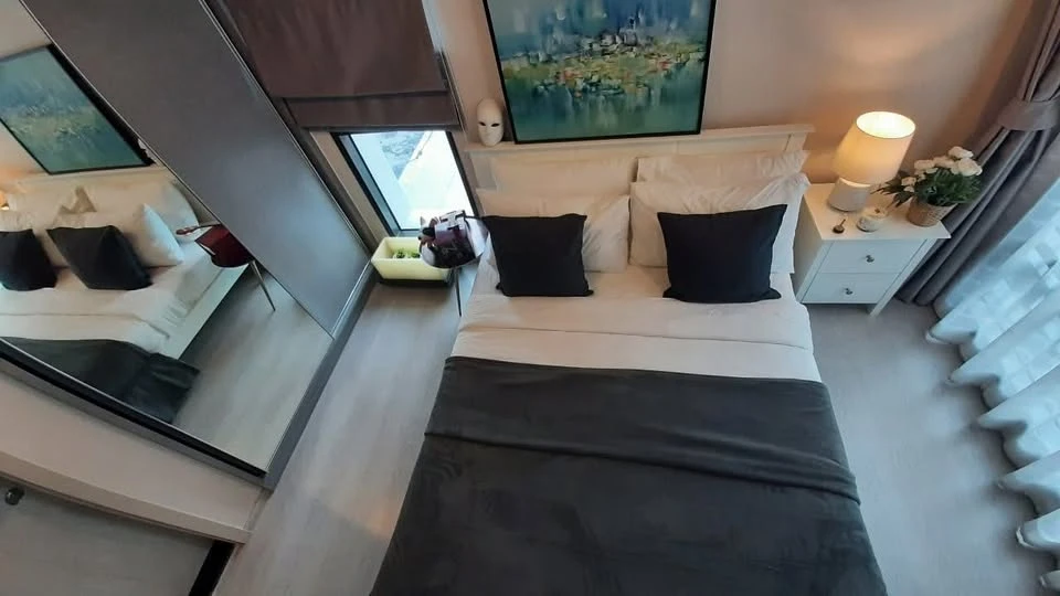 ขาย ให้เช่า!! คอนโด ริทึ่ม สุขุมวิท 36-38 ชั้น 20 ห้องมุม เฟอร์นิเจอร์ครบครัน หิ้วกระเป๋าเข้าอยู่ได้ทันที จองเลย!!