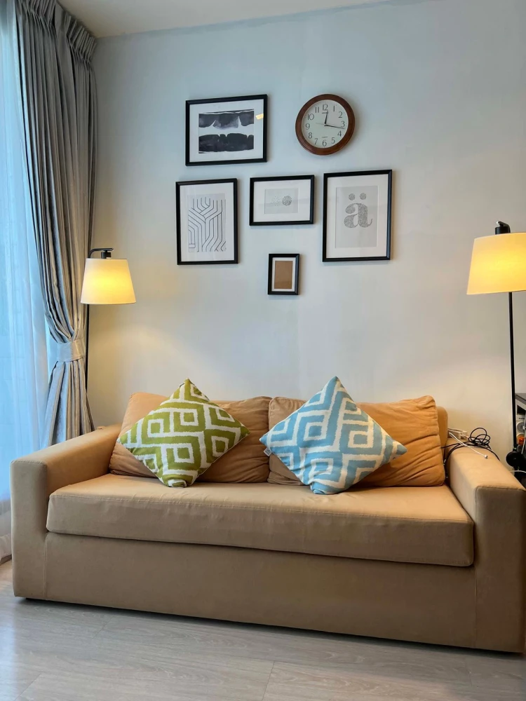 For rent!! Condo Rhythm Sukhumvit 44/1, a quality condo in the heart of the city, convenient to travel, ready to move in immediately, don't miss it!!