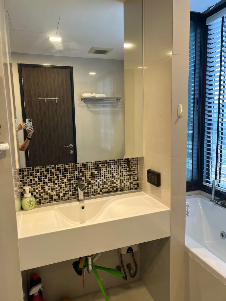 For rent!! Condo Rhythm Sukhumvit 44/1, a quality condo in the heart of the city, convenient to travel, ready to move in immediately, don't miss it!!