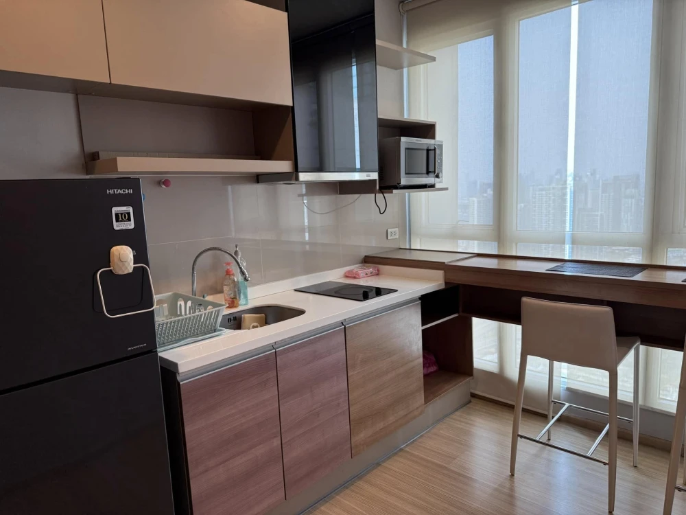 For rent: Condo Rhythm Sukhumvit 50, nice room, lots of usable space, affordable price. You must hurry and reserve now.