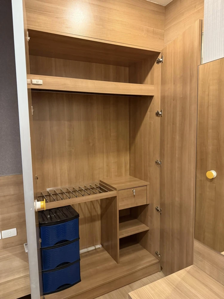 For rent: Condo Rhythm Sukhumvit 50, nice room, lots of usable space, affordable price. You must hurry and reserve now.