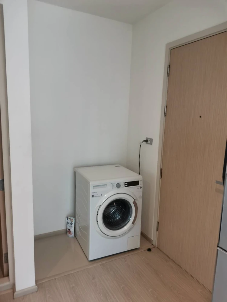 For rent!! Condo Rhythm Asoke 2, 8th floor, corner room, beautiful room, fully furnished, ready to move in, don't miss it!!